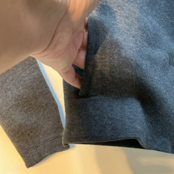 Lululemon NWOT grey scuba crop top with open neck, fleecy, long sleeve size 2 - Picture 5 of 8